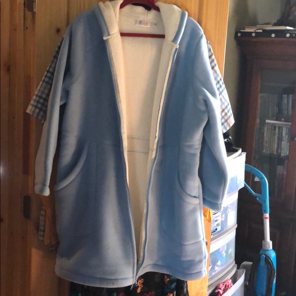 D&Co denim and coming size 1x dusty blue